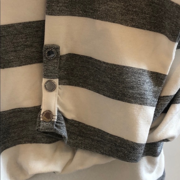 Blouse - Picture 3 of 3